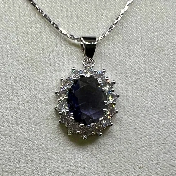 NIB S925 Stamped Silver Amethyst and Zircon Oval Pendant Necklace - Picture 8 of 14